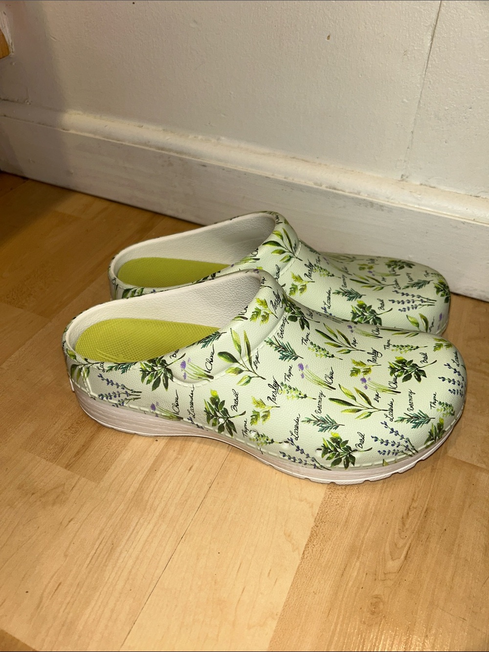 Dansko Kane garden clogs 39